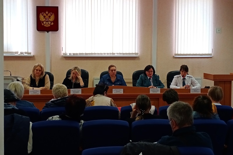 В Ногинске налоговики проконсультировали местных садоводов