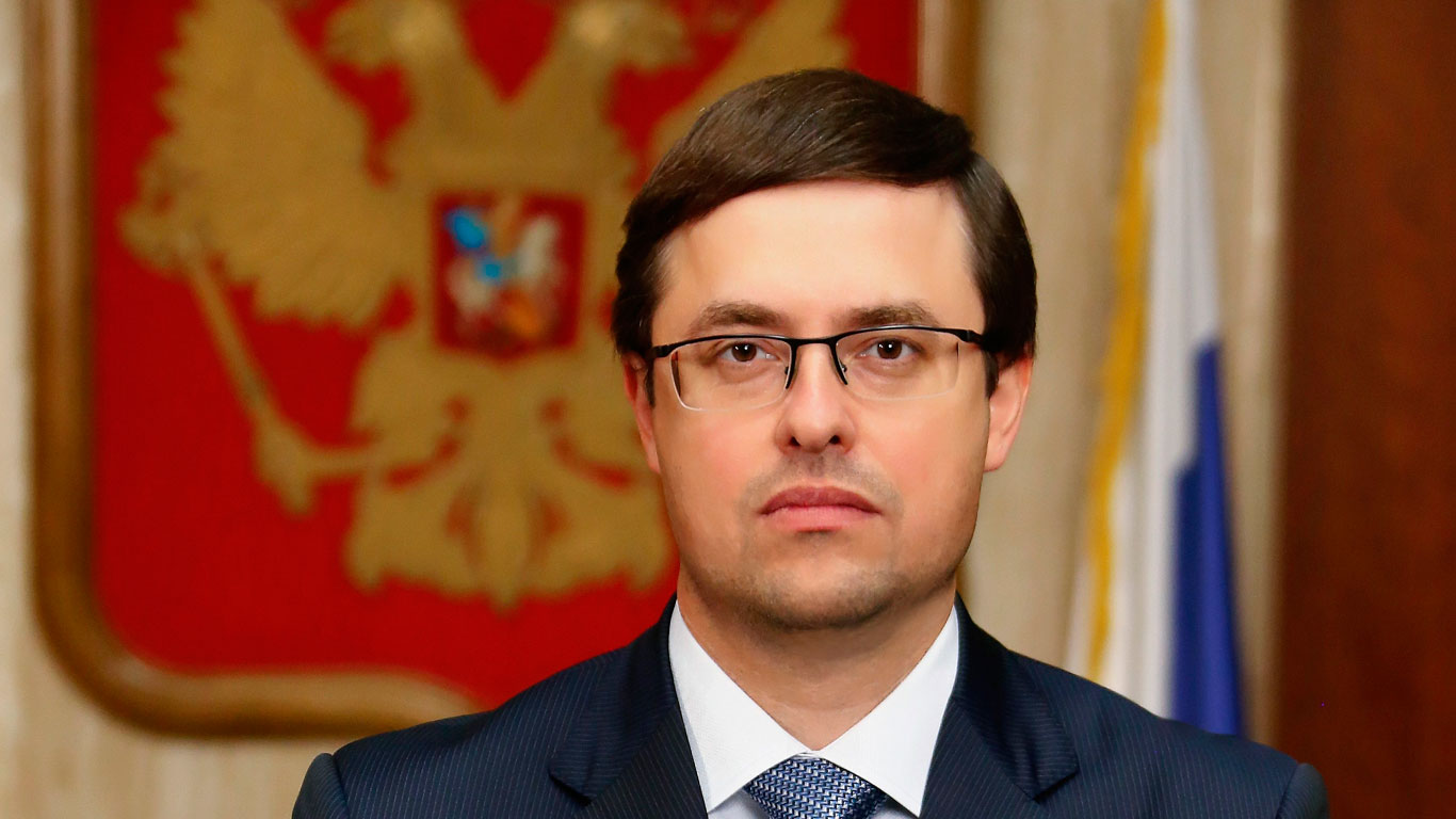 На вопросы о налогообложении транспортных средств ответил Алексей Лащёнов